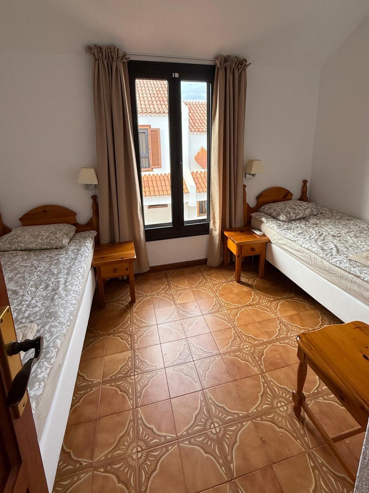 Sunny 2-Bedroom Apartment In Parque Santiago II Playa de las Américas Dış mekan fotoğraf